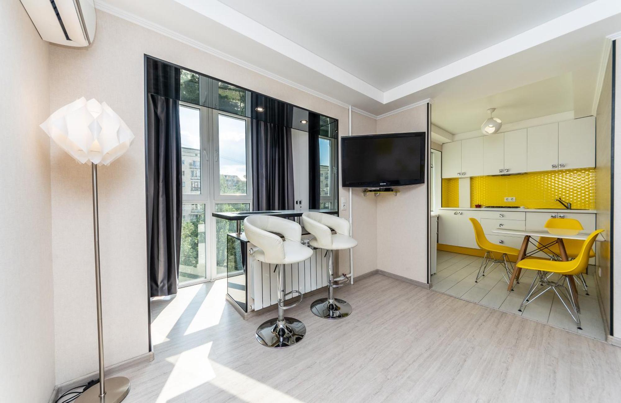 Home Apartments Киев Экстерьер фото